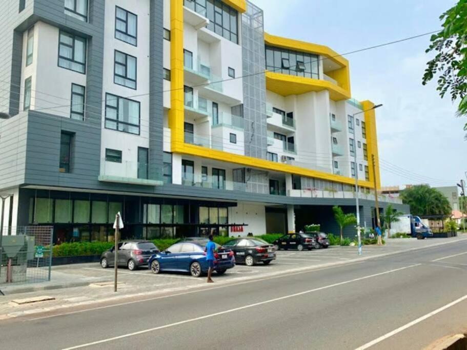 Luxury Labone Edge 2-Bedroom Apartment In Accra - Fivehills Homes Extérieur photo