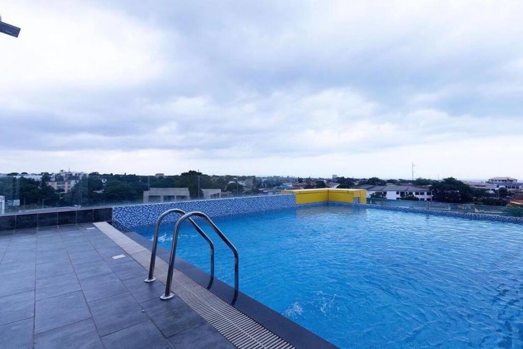 Luxury Labone Edge 2-Bedroom Apartment In Accra - Fivehills Homes Extérieur photo